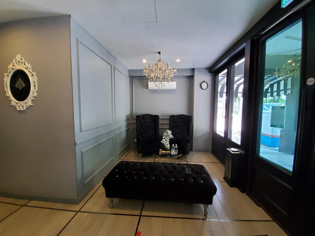 Apex Boutique Hotel @ Bandar Sunway Subang Jaya Exterior photo